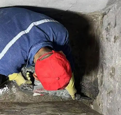 蒋场镇电缆沟堵漏