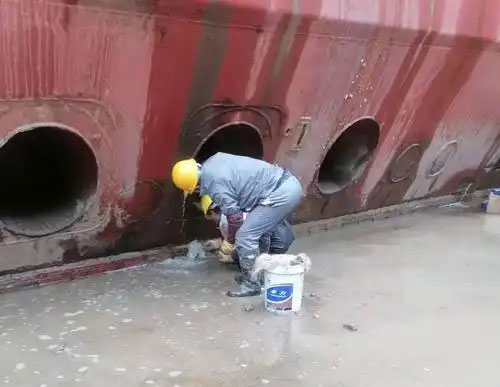 蒋场镇船坞堵漏